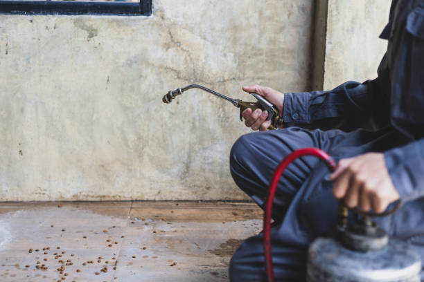 Pest Control Cost in Center Point, IA